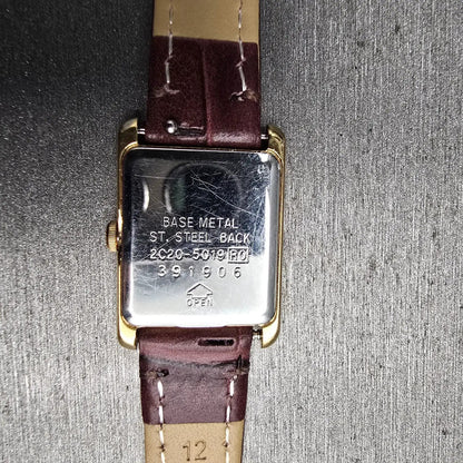 Seiko Tank Watch Women 18mm Gold Dial Gold Tone Rectangle 2C20-5019 New Battery10