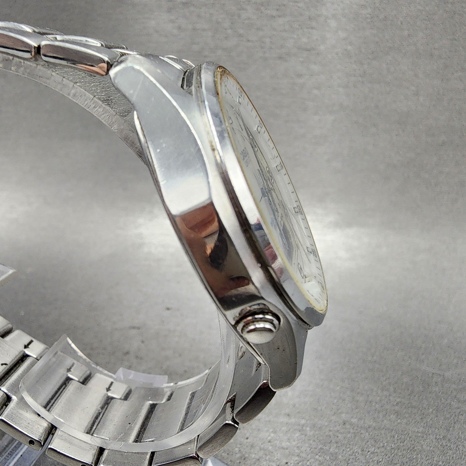 Casio Lineage Watch Men 40mm White Dial Silver Tone Analog Digital Solar Runs3