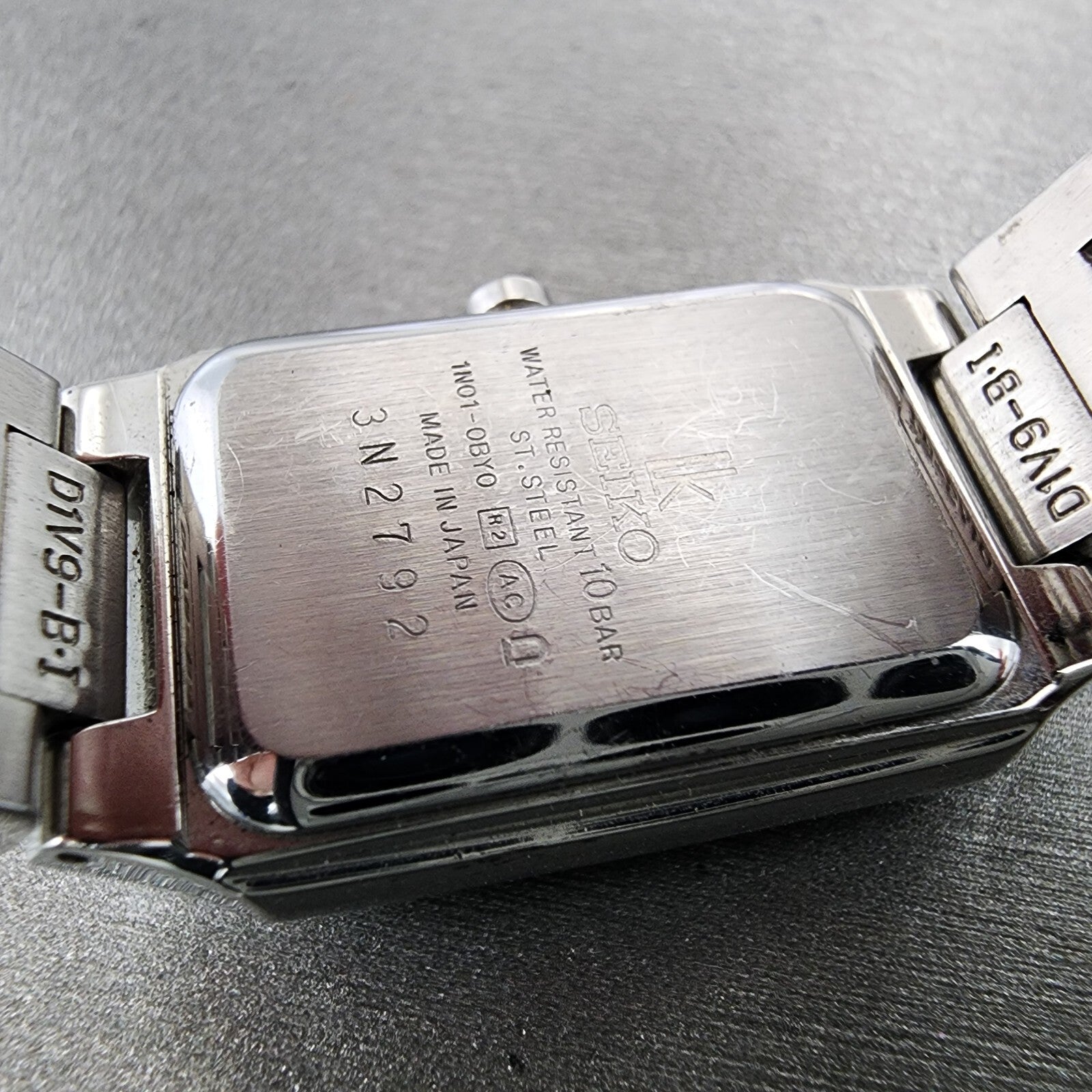 Seiko Lukia Tank Watch Women 20mm Gray Dial Stainless Steel Rectangle New Batt10