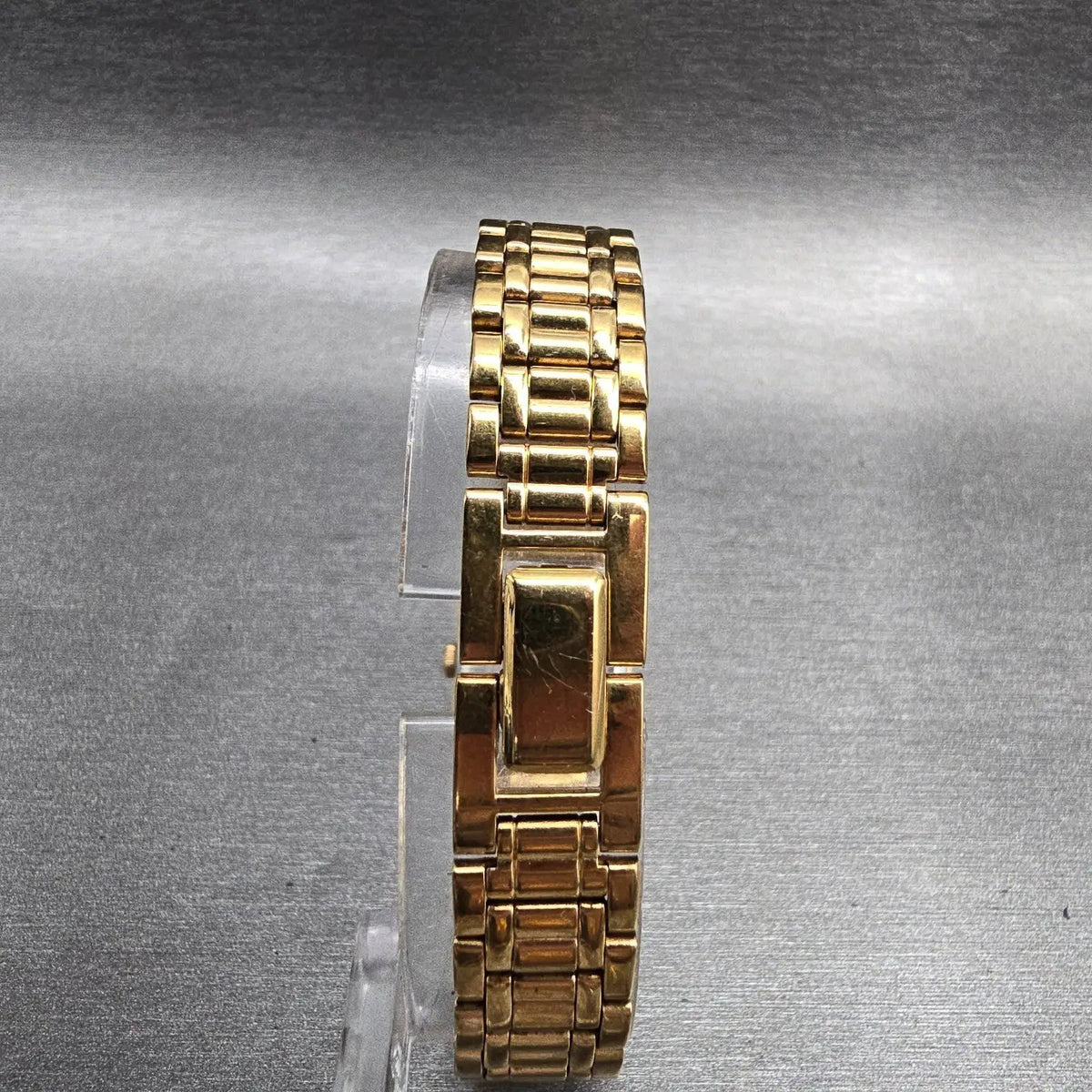 Seiko Tank Watch Women 18mm Black Dial Gold Tone Rectangle V401-5528 New Battery7
