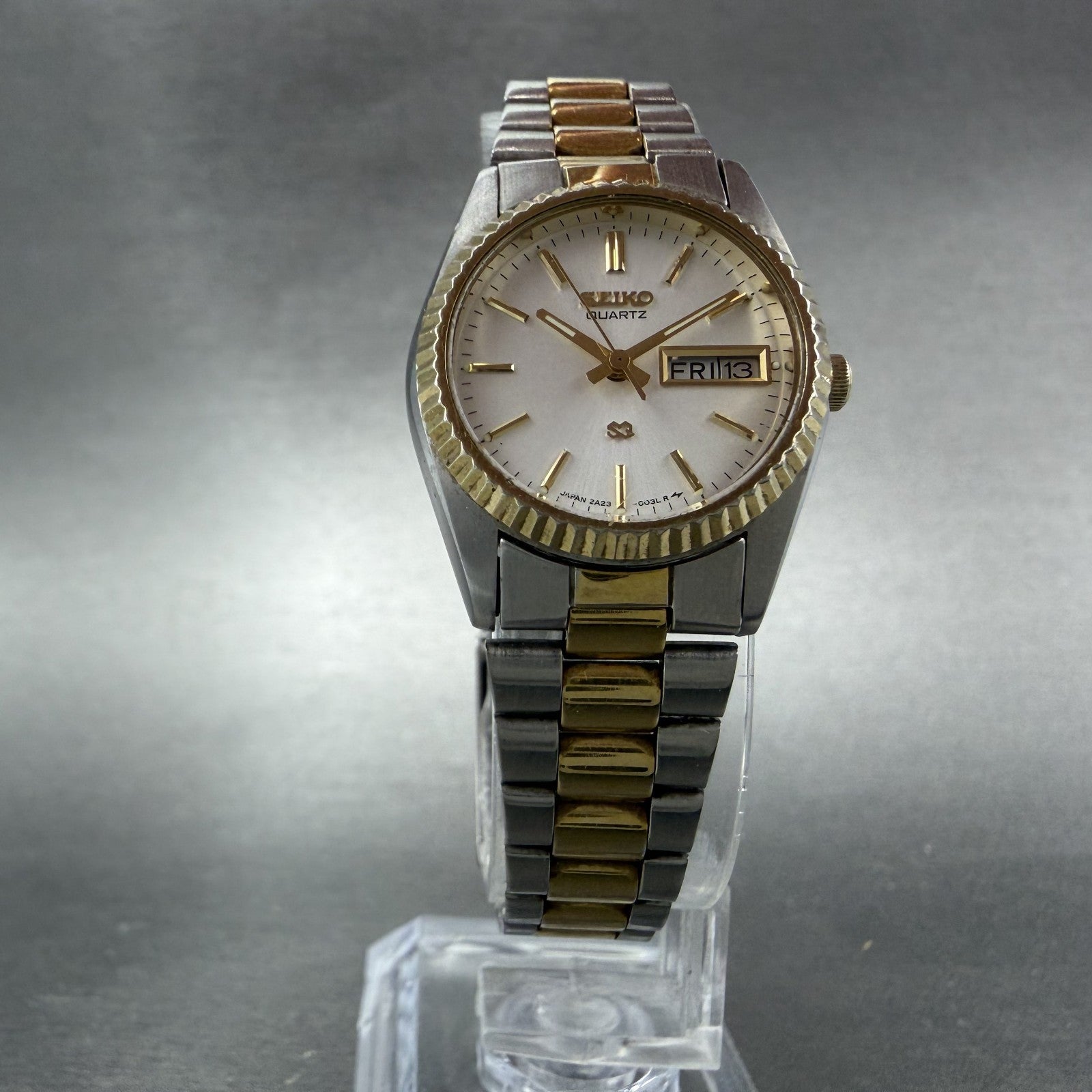 Seiko SQ Watch Women 25mm Silver Dial Two Tone Daydate Round 2A23-0039 NewBat IP5