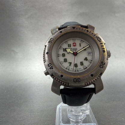 Swiss Army Sports Line Watch Men 40mm White Dial Silver Tone Date New Battery5