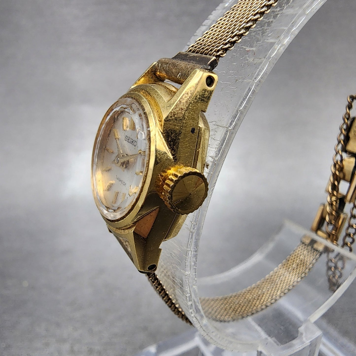 Seiko Watch Women 15mm White Dial Gold Plated Manual Wind Round 100180 Runs2