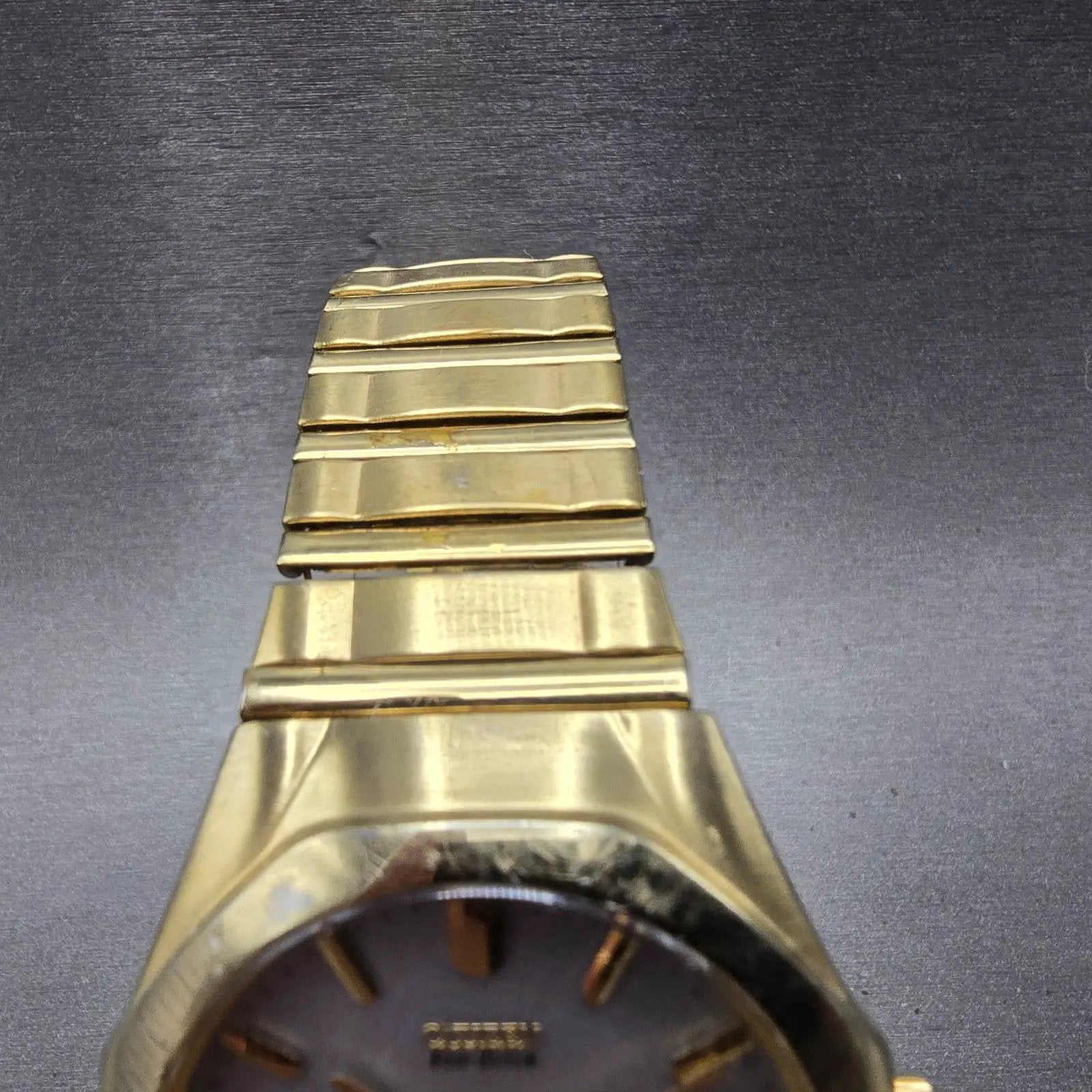 Citizen Eco-Drive Watch Men 38mm Silver Dial Gold Tone Date E111-S022916 Runs4