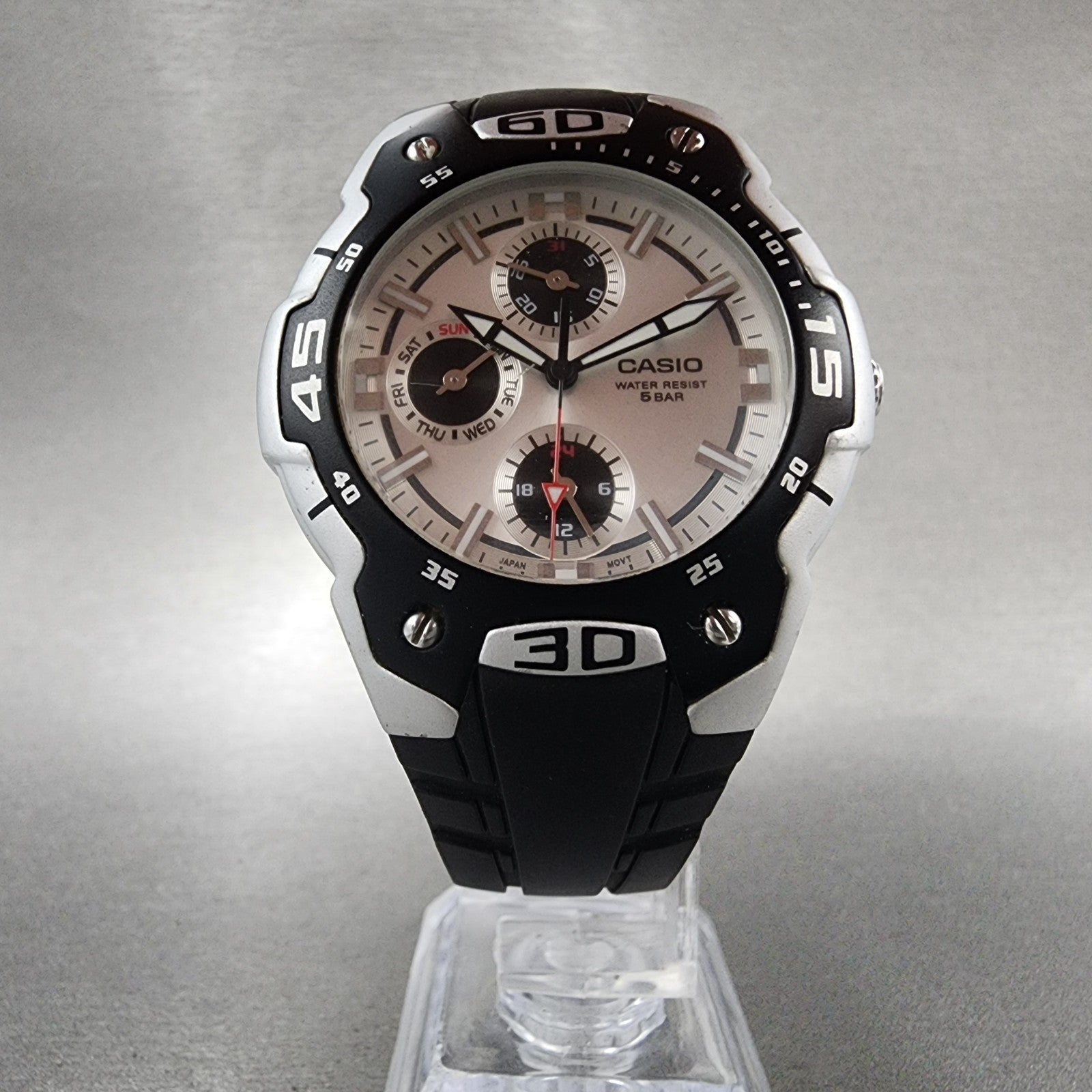 Casio MTP302 Watch Men 41mm Silver Dial Silver Tone Daydate Round New battery5