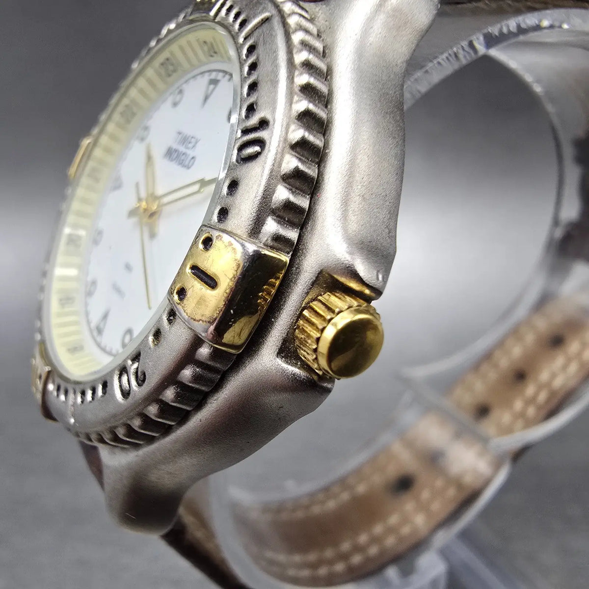 Timex Indiglo Dive Watch Unisex 34mm White Dial Silver Round New Battery VTG2