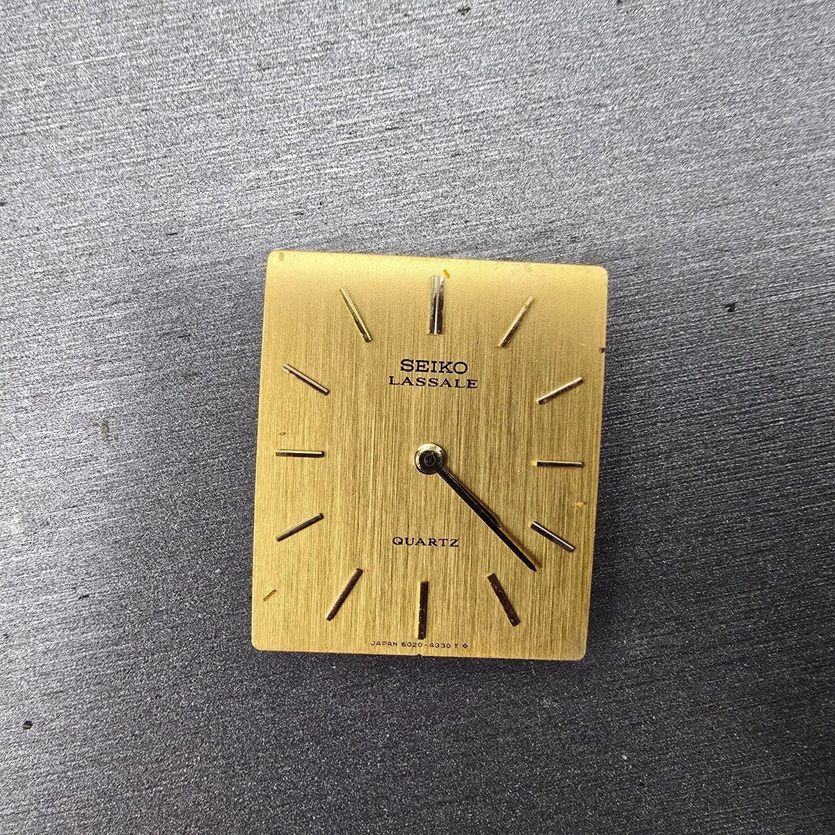 Seiko 6020A Quartz Movement 8 Jewels 2 Hand Vintage Runs0