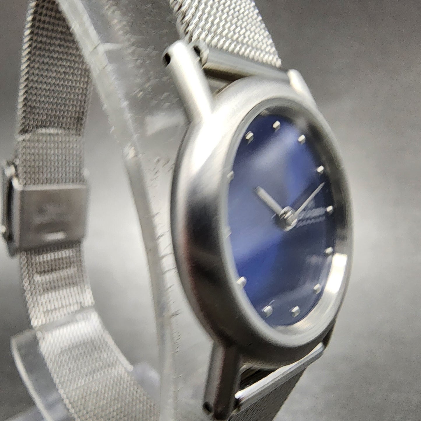 Skagen Watch Women 25mm Blue Dial Silver Tone Round Mesh band P4SSN New Battery3