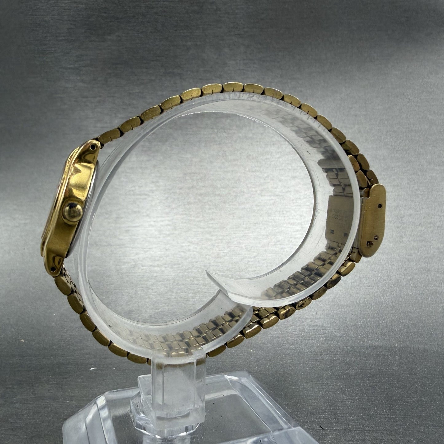 Seiko SX Watch Women 19mm Champagne Dial Gold Tone Round V401-0281 New Battery6