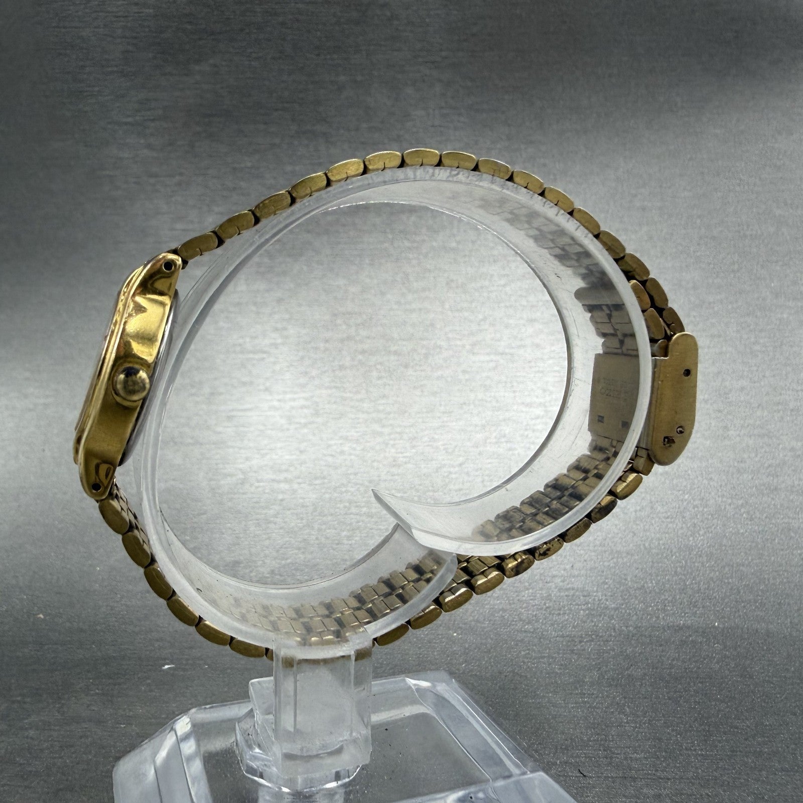Seiko SX Watch Women 19mm Champagne Dial Gold Tone Round V401-0281 New Battery6