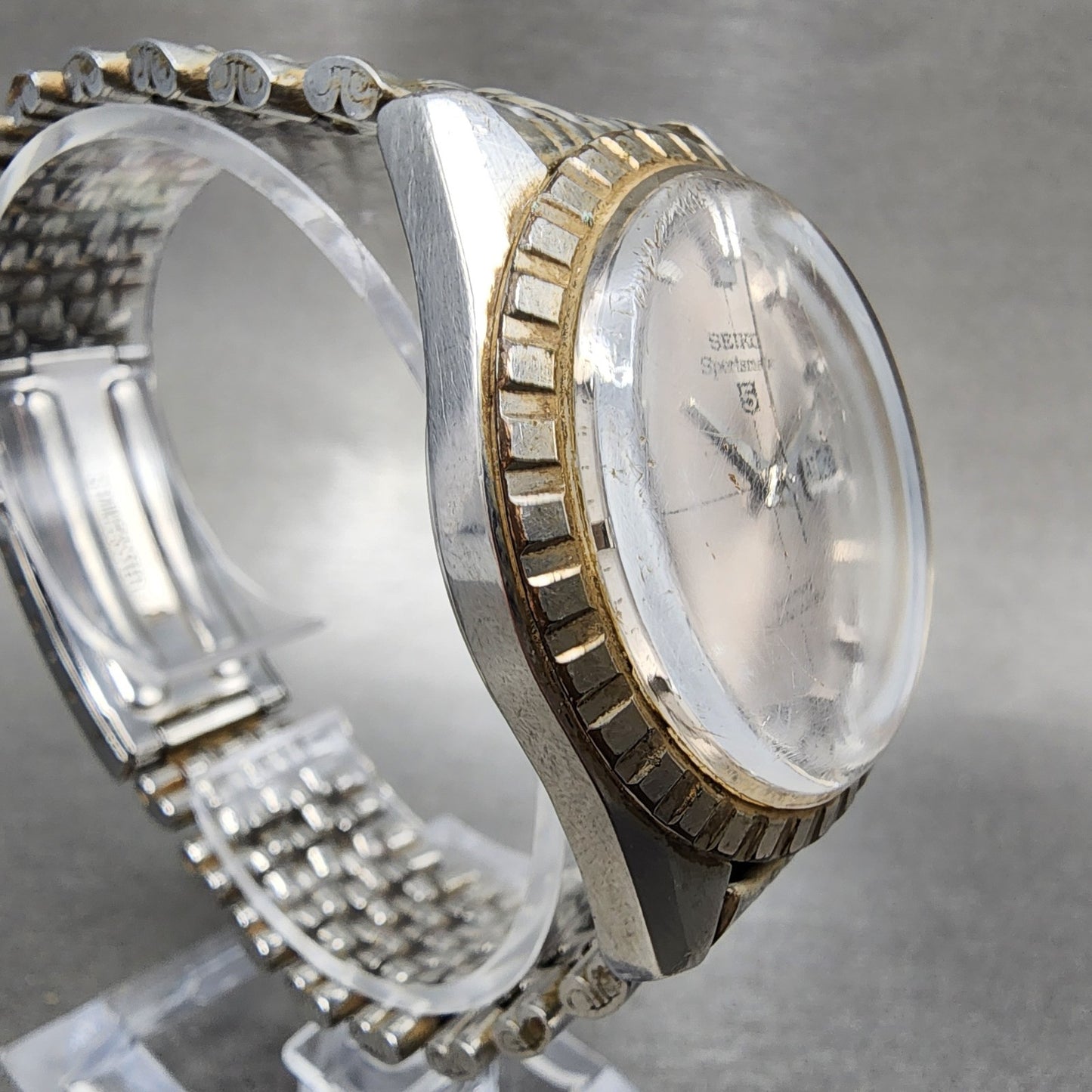Seiko 5 Sportsmatic Watch Men 37mm Silver Dial Silver Tone Daydate Round Runs