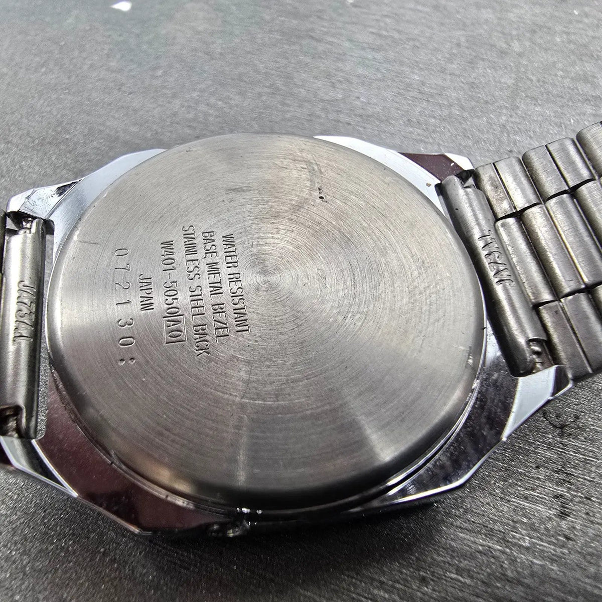 Seiko Alba Digital Watch Men 33mm LCD Silver Daydate Year Octagon W401-5050 PART10