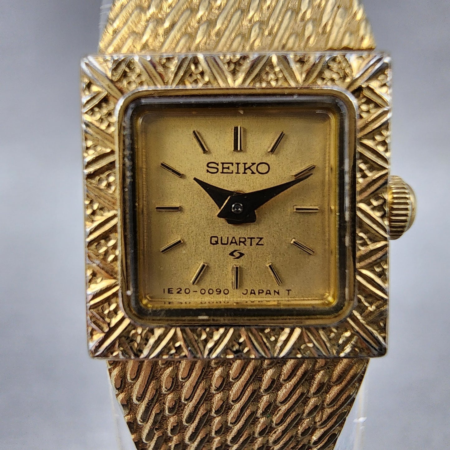 Seiko Tank Watch Women 13mm Champagne Dial Gold Tone 1e205040 New Battery1