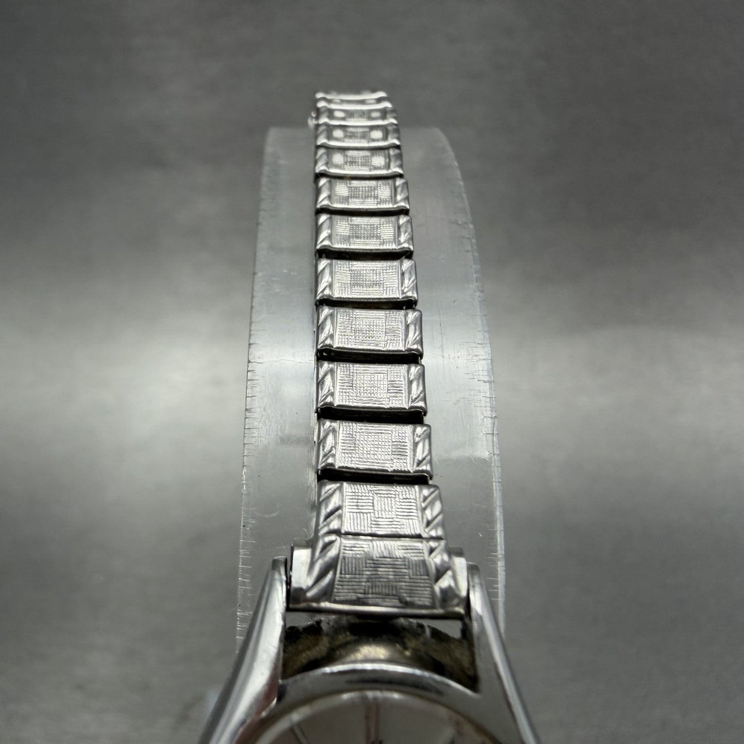 Seiko Watch Women 20mm Silver Dial Silver Tone Oval 34215010 New Battery3