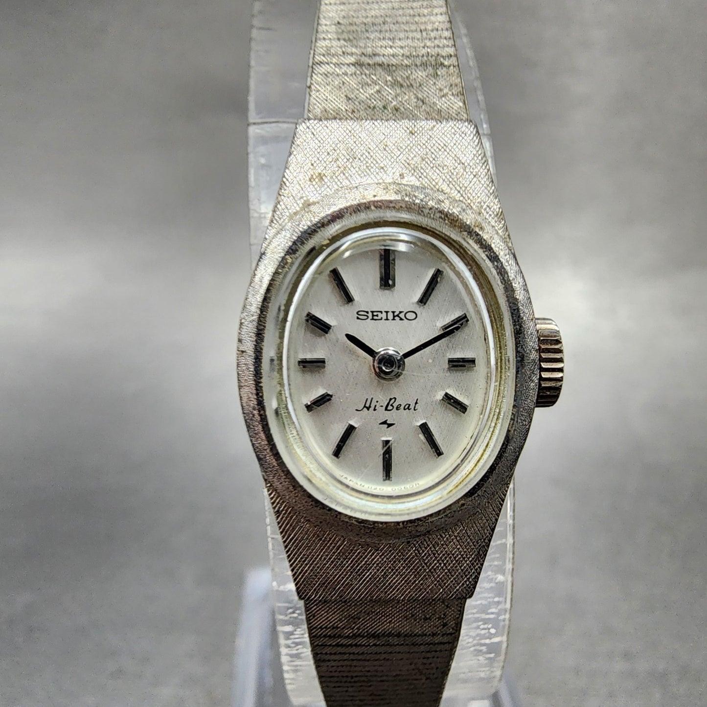 Seiko Watch Women 15mm Silver Dial Silver Tone Manual Oval 11207000 Runs0