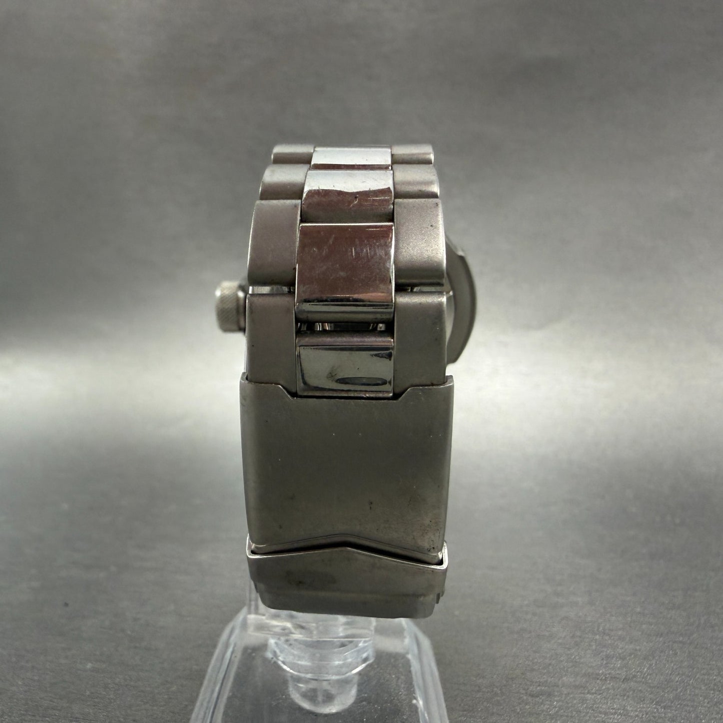 TOYOTA Land Cruiser Watch Men 38mm Green Dial Silver Tone Date Solar Works7