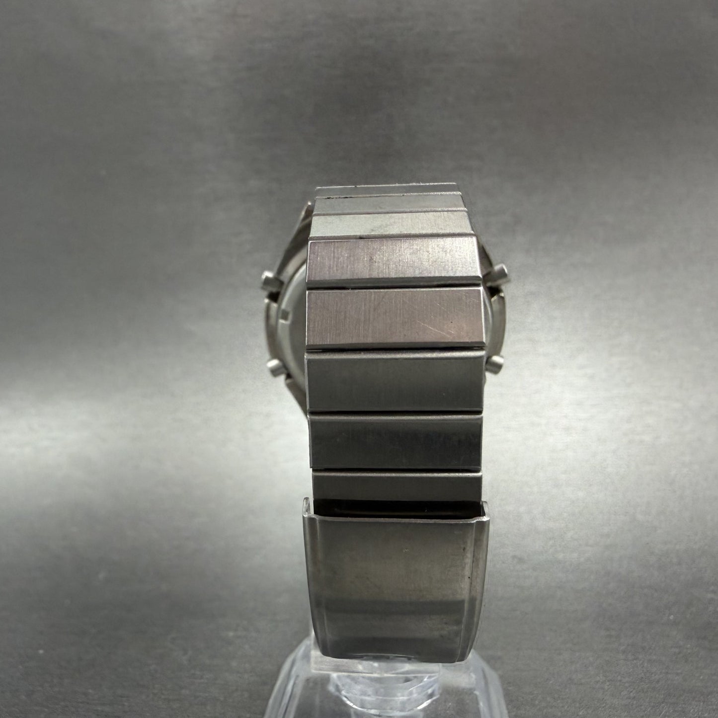 Seiko ALBA Watch Men 39mm Digital Silver Tone Alarm Chrono Y735-4A20 New Battery7
