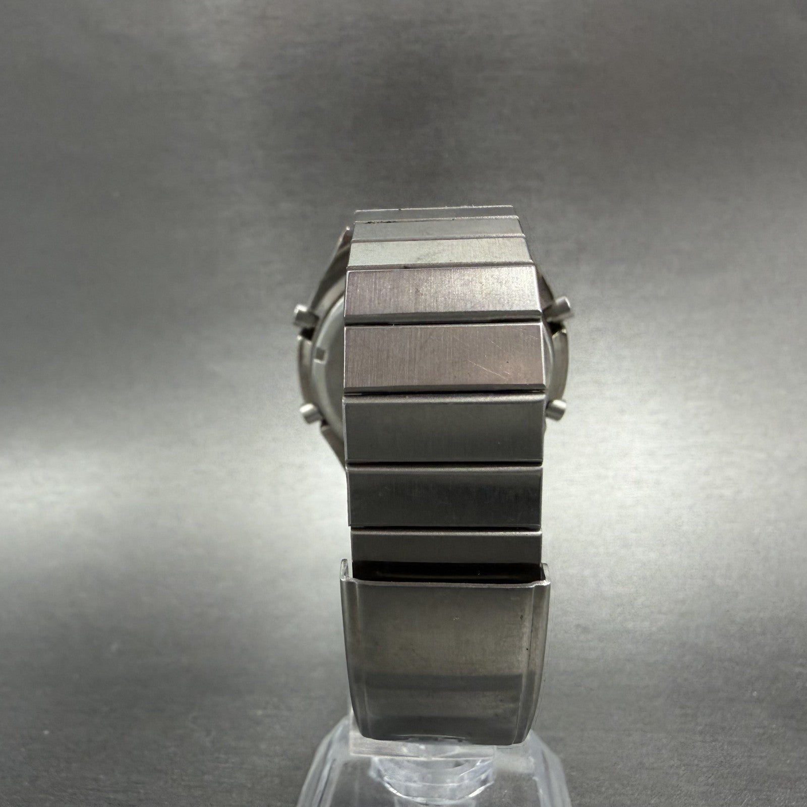 Seiko ALBA Watch Men 39mm Digital Silver Tone Alarm Chrono Y735-4A20 New Battery7