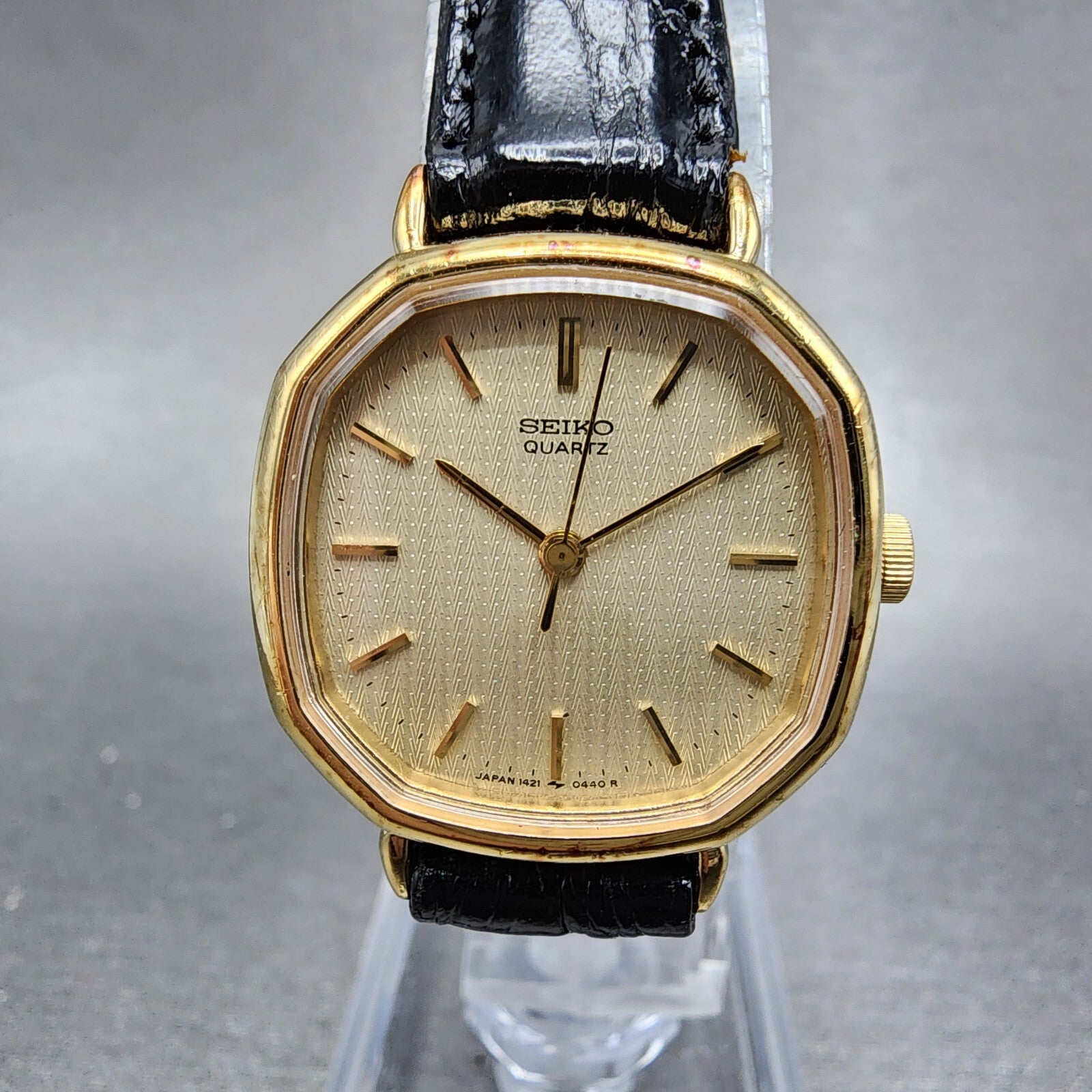 Seiko Watch Women 24mm Champagne Dial Gold Tone Octagon 14215240 New Battery0