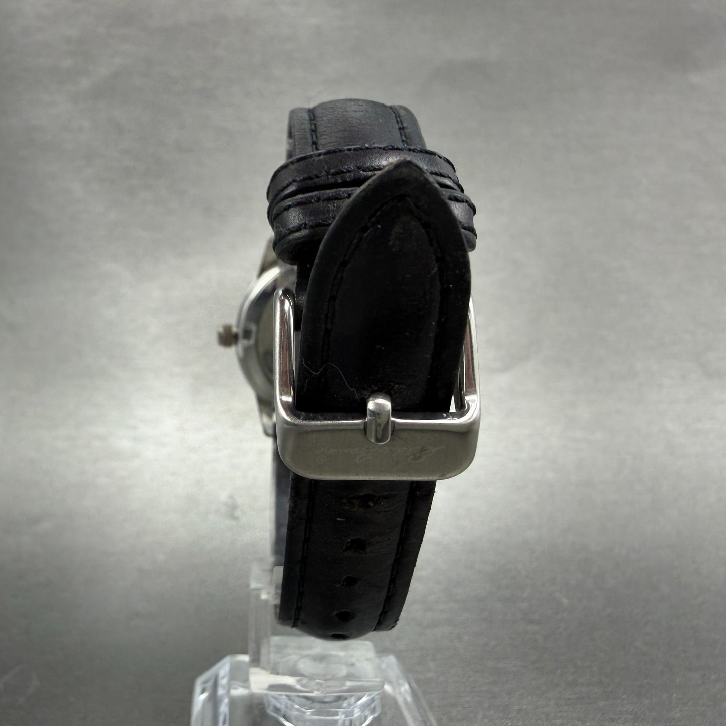 Eddie Bauer Watch Women 29mm Black Dial Silver Tone Date Round New battery7