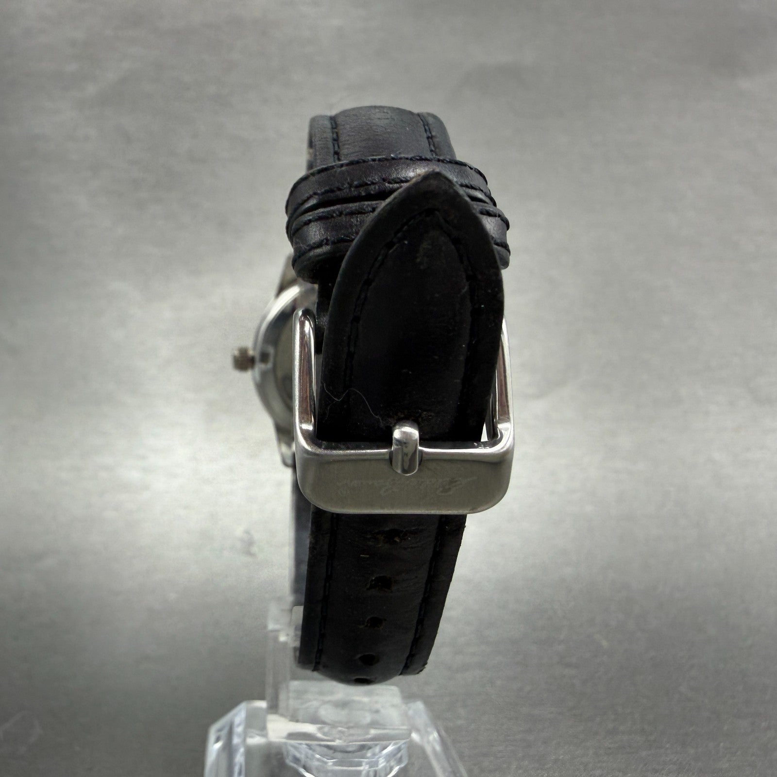 Eddie Bauer Watch Women 29mm Black Dial Silver Tone Date Round New battery7
