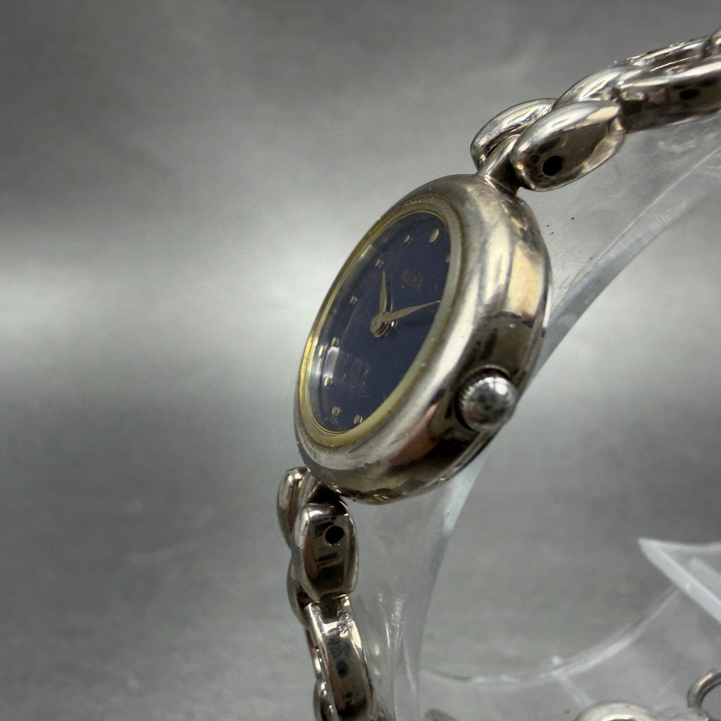 Seiko Alba Watch Women 19mm Blue Dial Silver Tone Round Y150-0G30 New Battery2