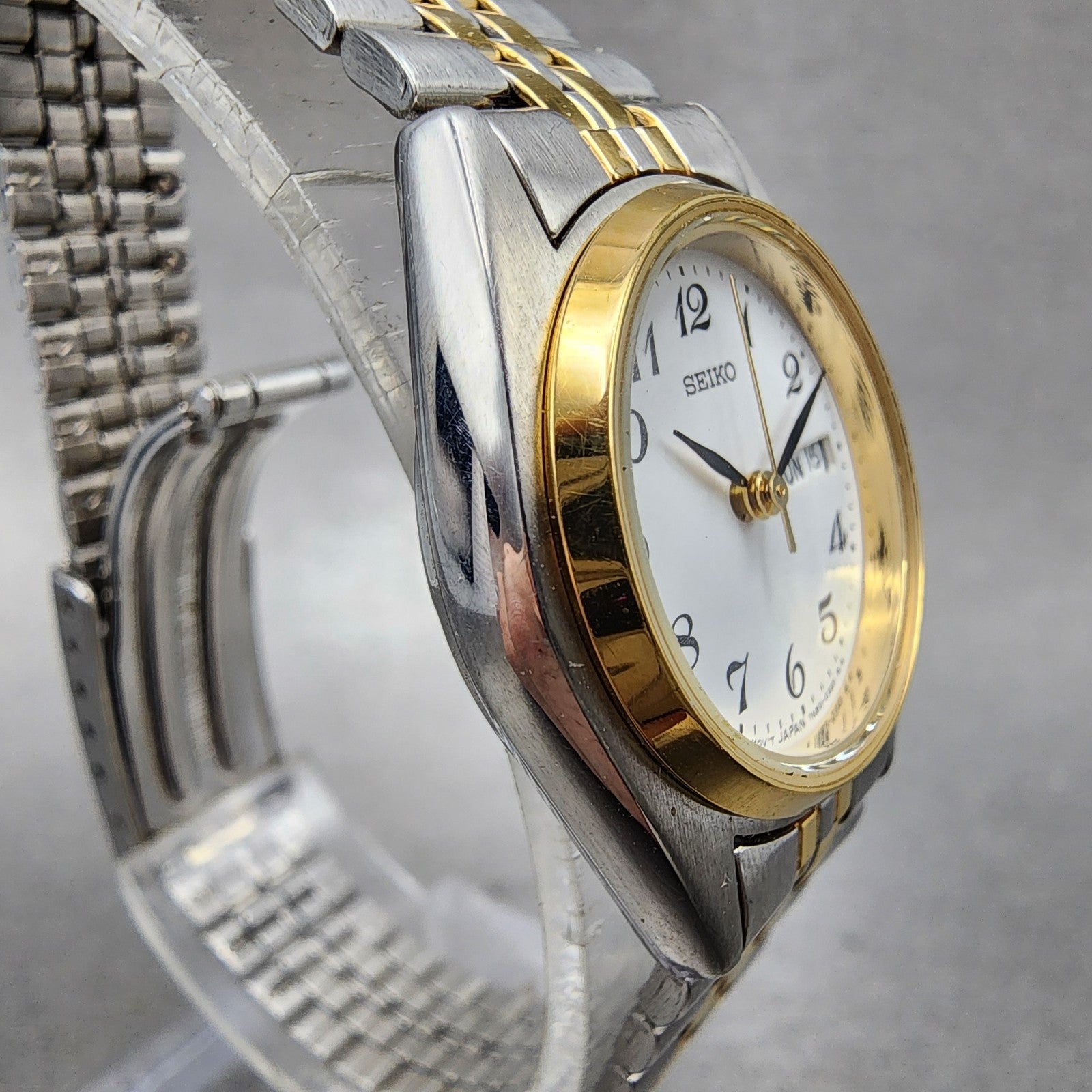 Seiko Watch Women 24mm White Dial Two Tone Daydate Round 7N830011 New Battery3
