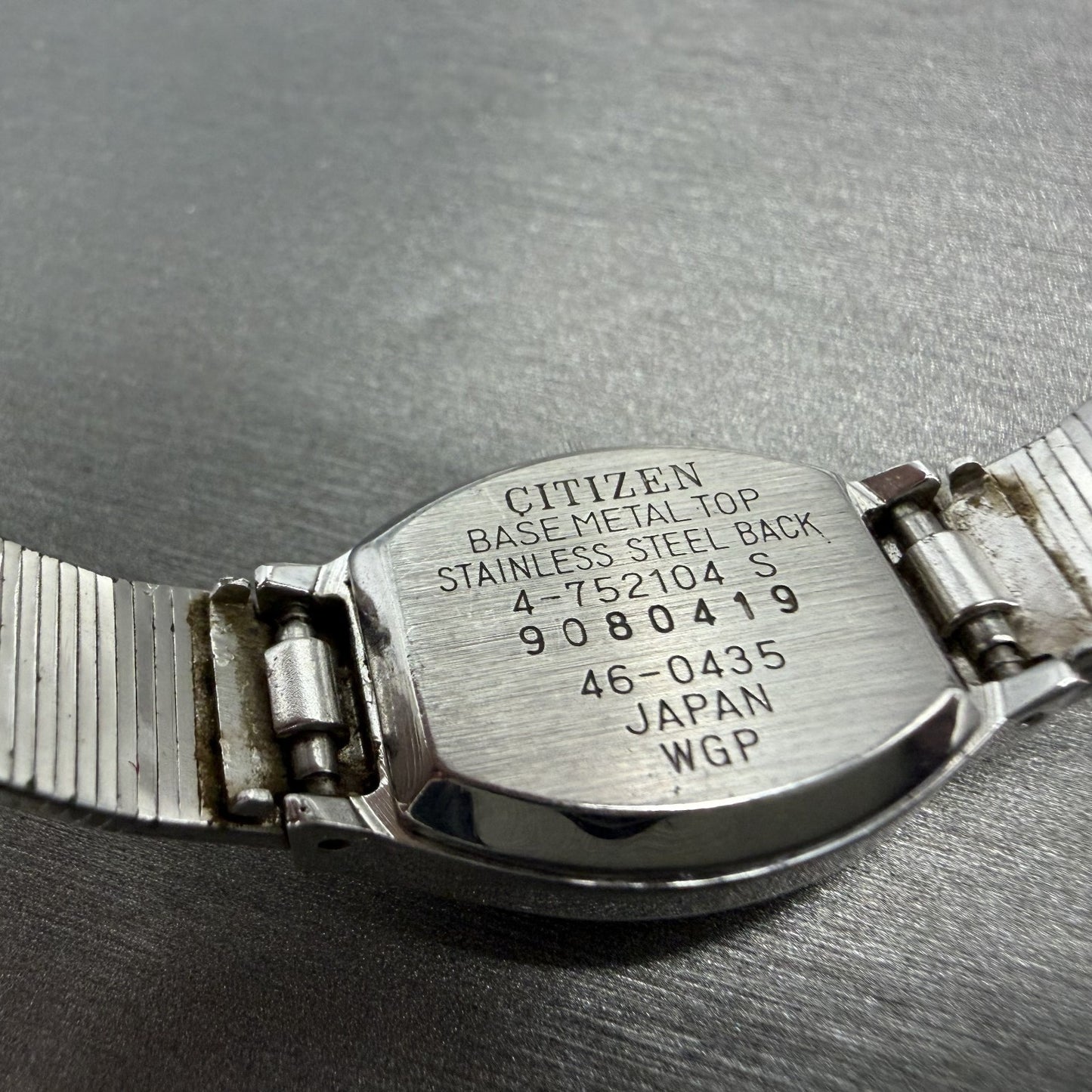 Citizen CQ Watch Women 18mm Silver Dial Silver Tone Oval 4-752104 New Battery9