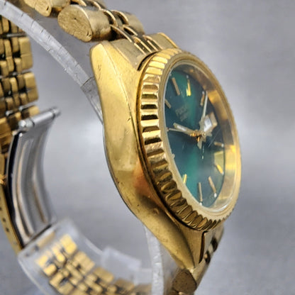 Pulsar Watch Women 24mm Green Dial Gold Tone Daydate Round V7830030 New Battery3