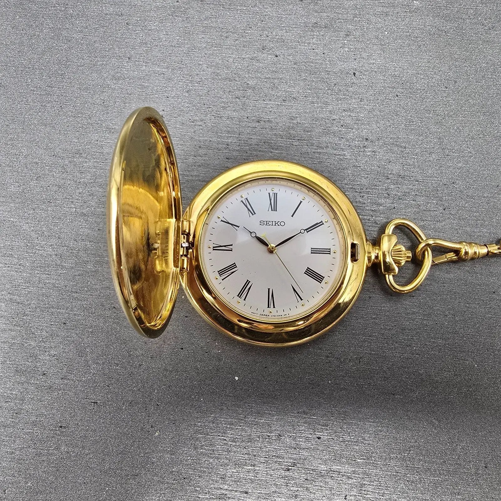 Seiko Pocket Watch Men 46mm White Dial Gold Tone Round V701-0B89 PARTS0