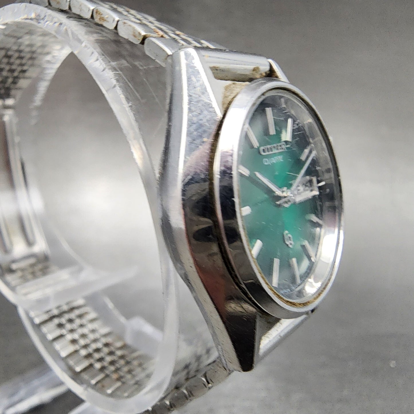 Citizen CQ Watch Women 24mm Green Dial Steel Daydate Round New Battery VTG3