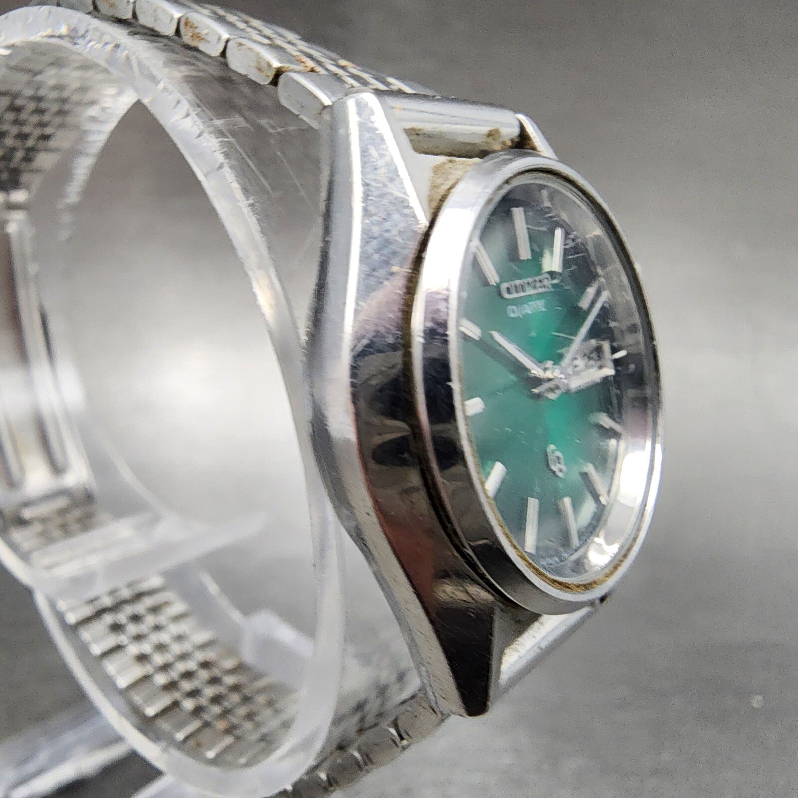 Citizen CQ Watch Women 24mm Green Dial Steel Daydate Round New Battery VTG3