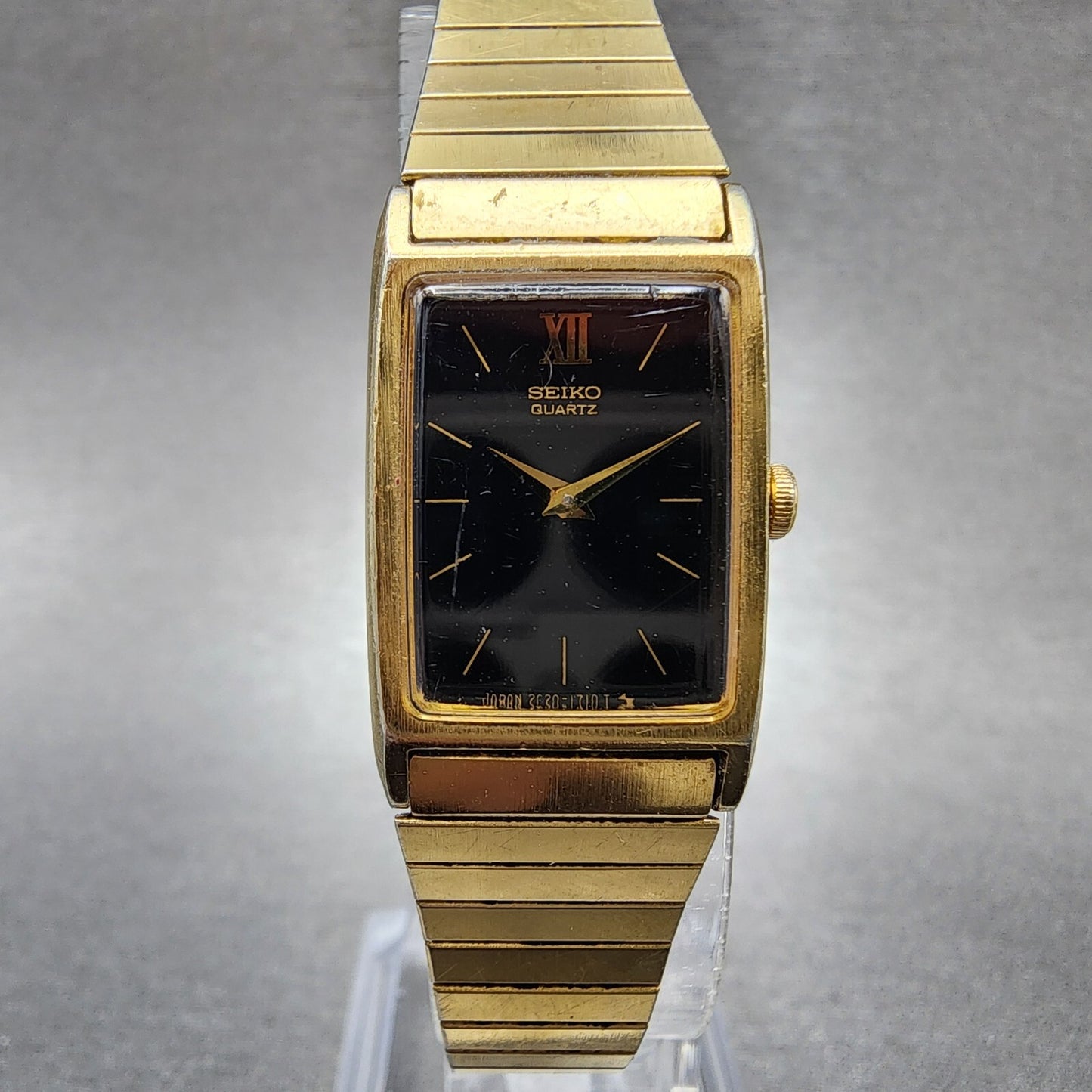 Seiko Tank Watch Women 17mm Black Dial Gold Tone Rectangle 2C205830 New Battery0