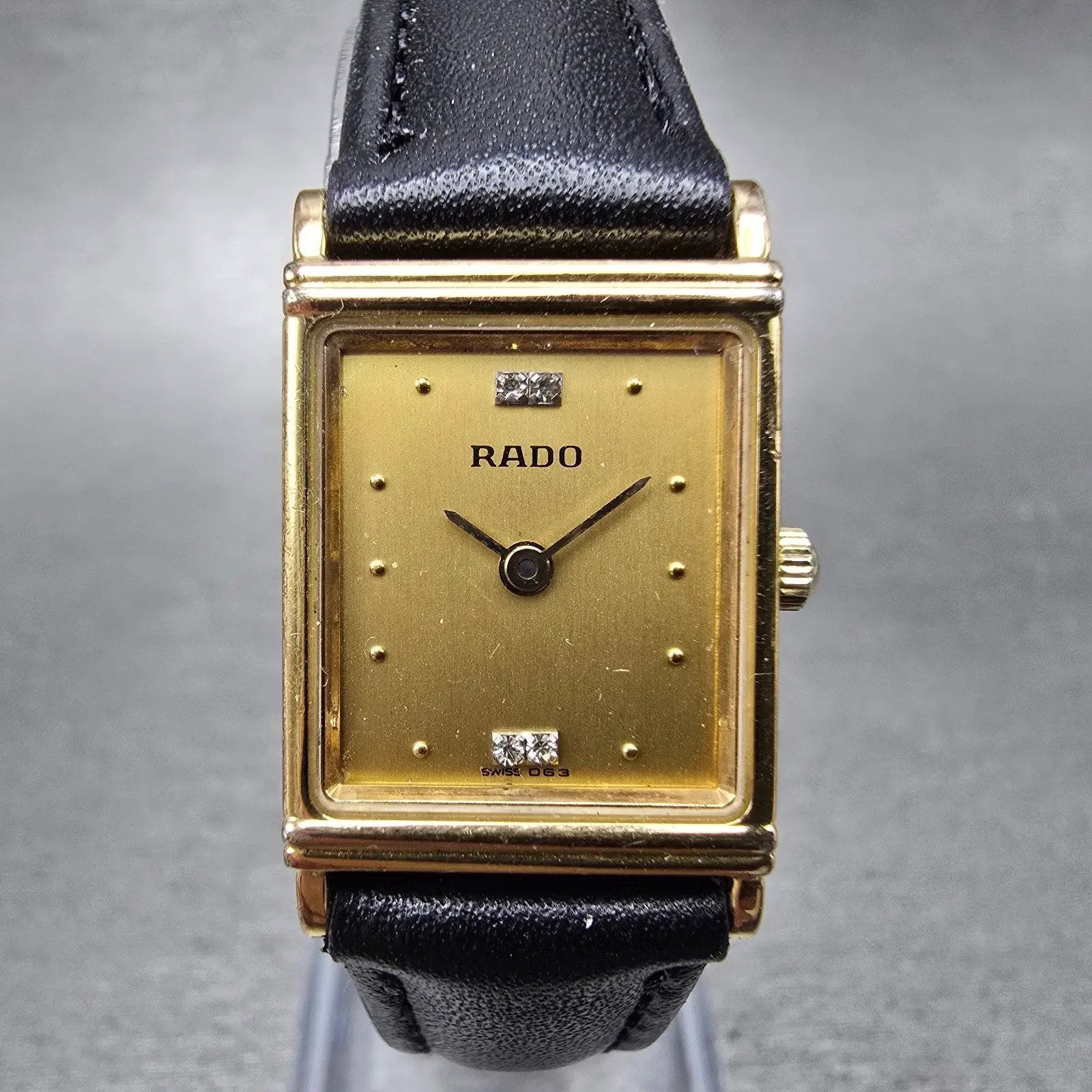Rado Tank Watch Women 17mm Gold Dial Gold Tone Rectangle 204.5347.2 New Battery0