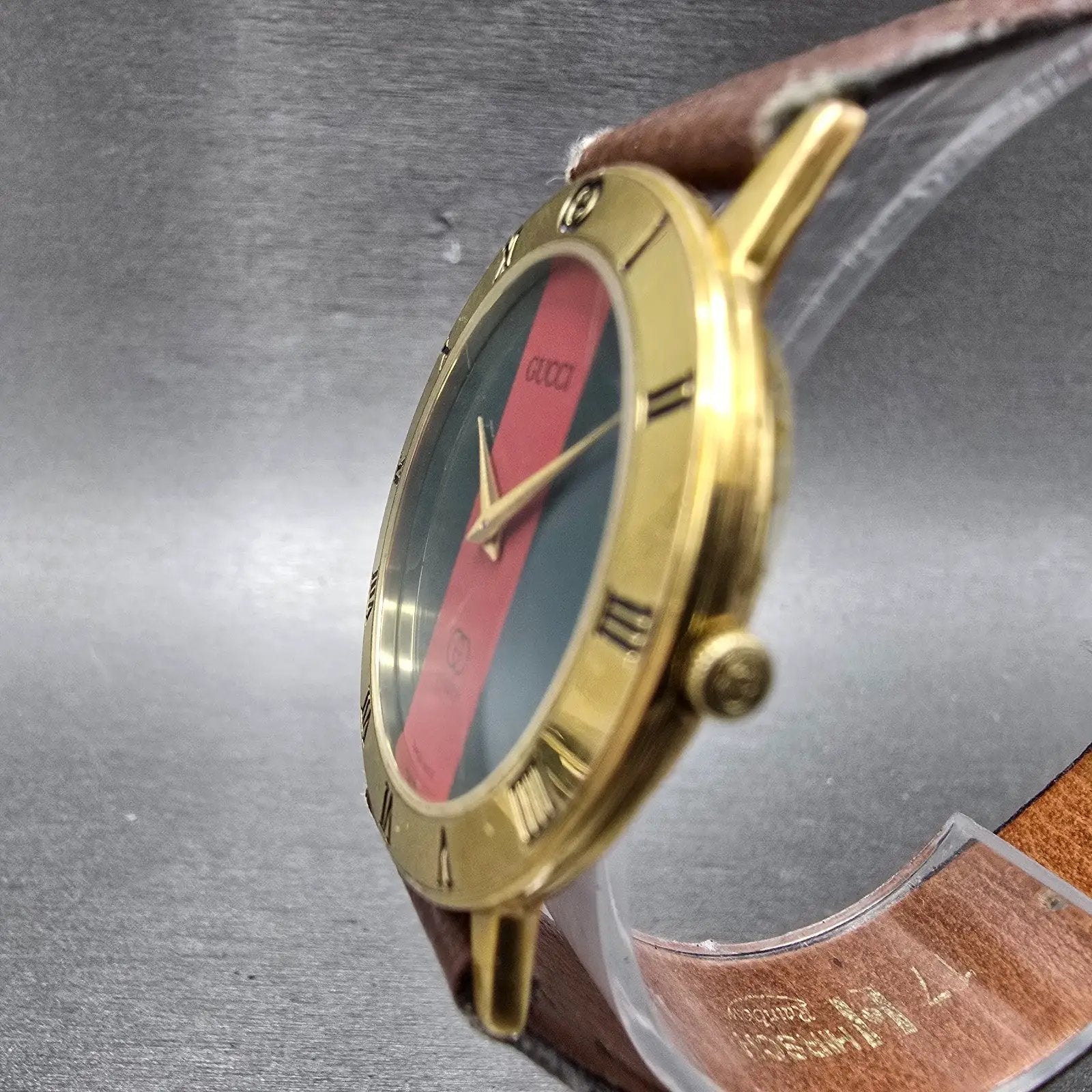 Gucci 3001M Watch Men 33mm Red & Green Dial Gold plated Round New Battery VTG2