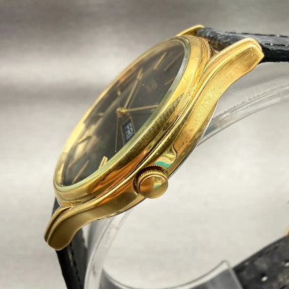 Citizen CQ Watch Men 34mm Black Dial Gold Tone Daydate Round 6100-S20269 New Bat2