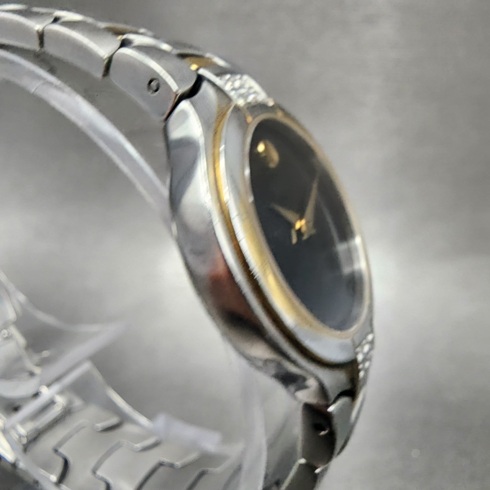 Movado Museum Watch Women 26mm Black Dial Two Tone Round 81 G4 1852 New Battery3