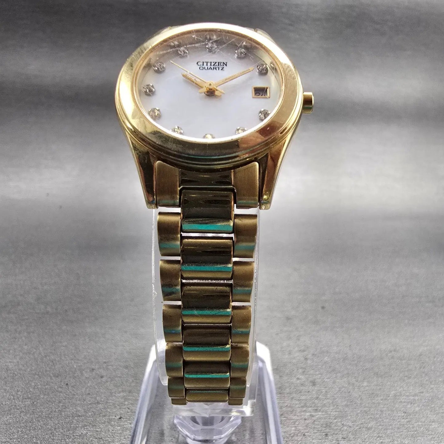 Citizen Watch Women 26mm MOP Dial Gold Tone Date Round 1012-S075688 New Battery5