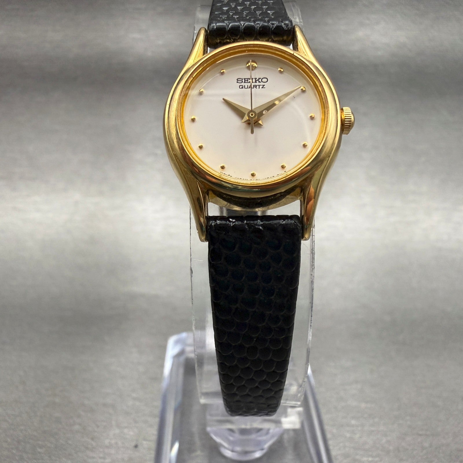 Seiko Watch Women 20mm White Dial Gold Tone Round 2Y01-0A19 Vintage New Battery5
