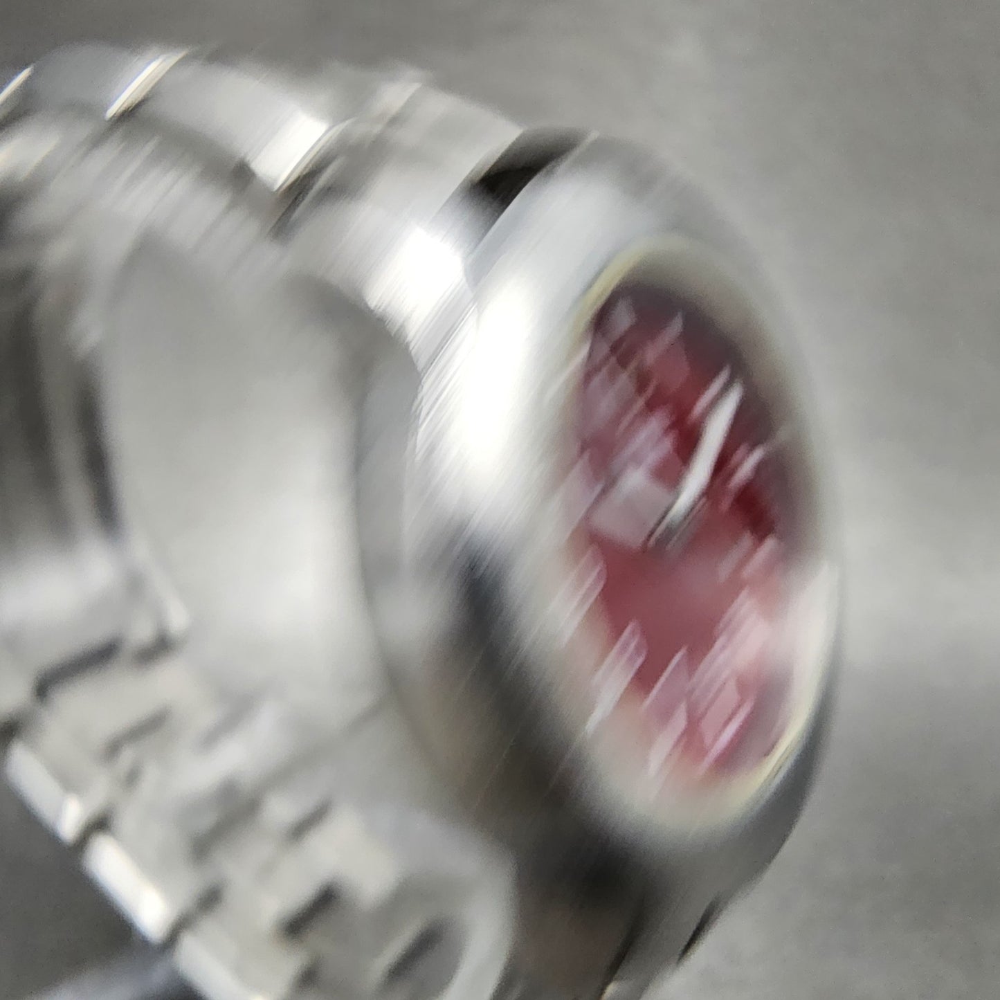 Victorinox Swiss Army V7 Watch Women 31mm Red Dial Silver Tone Date Round NewBat3