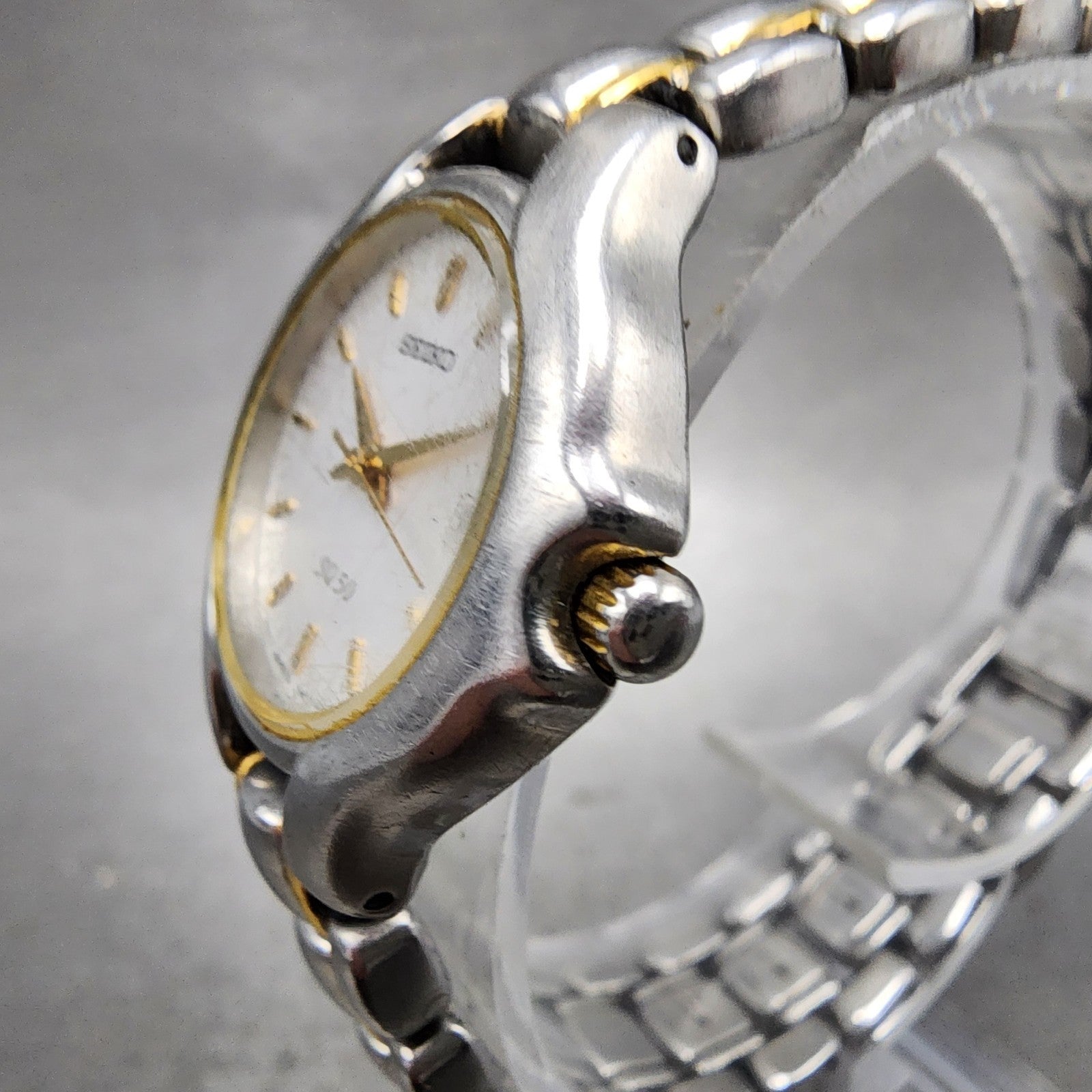 Seiko SQ 50 Watch Women 25mm White Dial Two Tone Date 7n820301 New Battery2