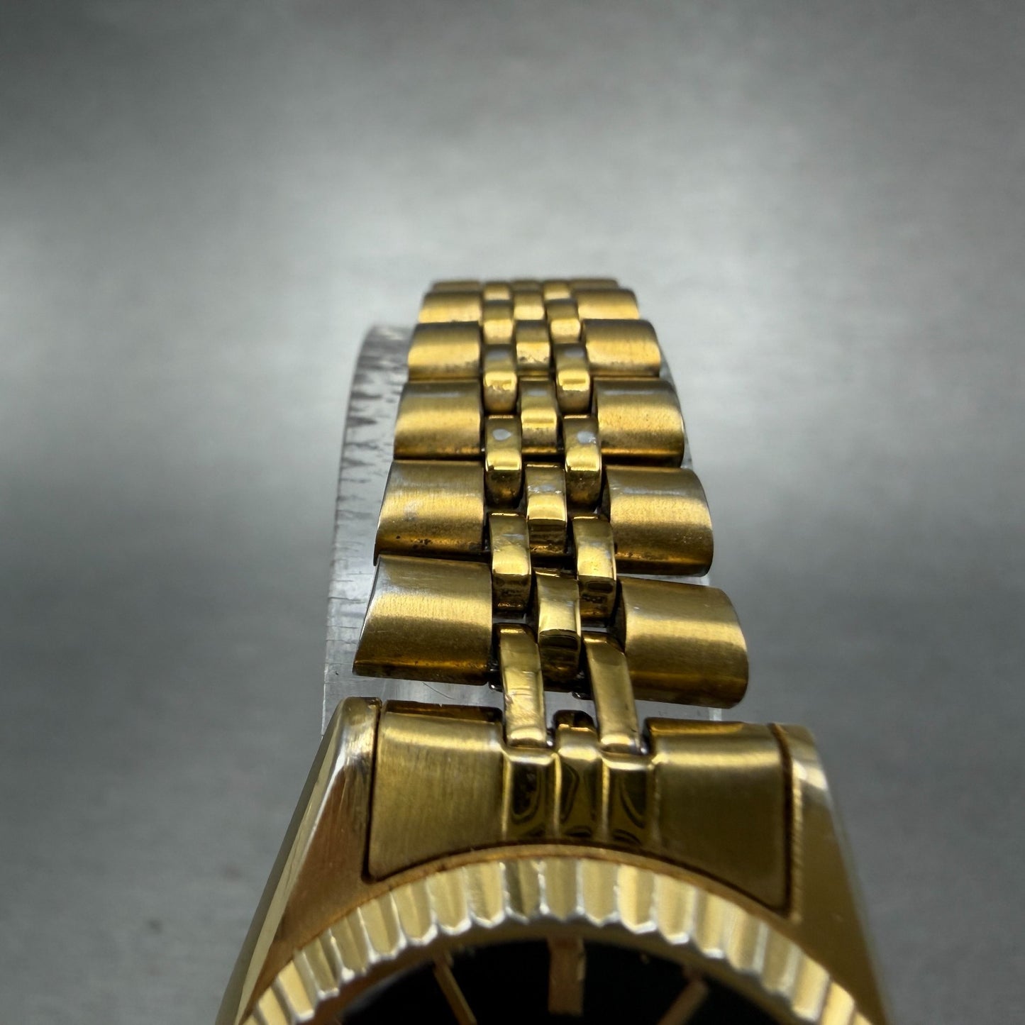Seiko SQ Watch Women 24mm Black Dial Gold Tone Daydate 24mm Round New Battery I94