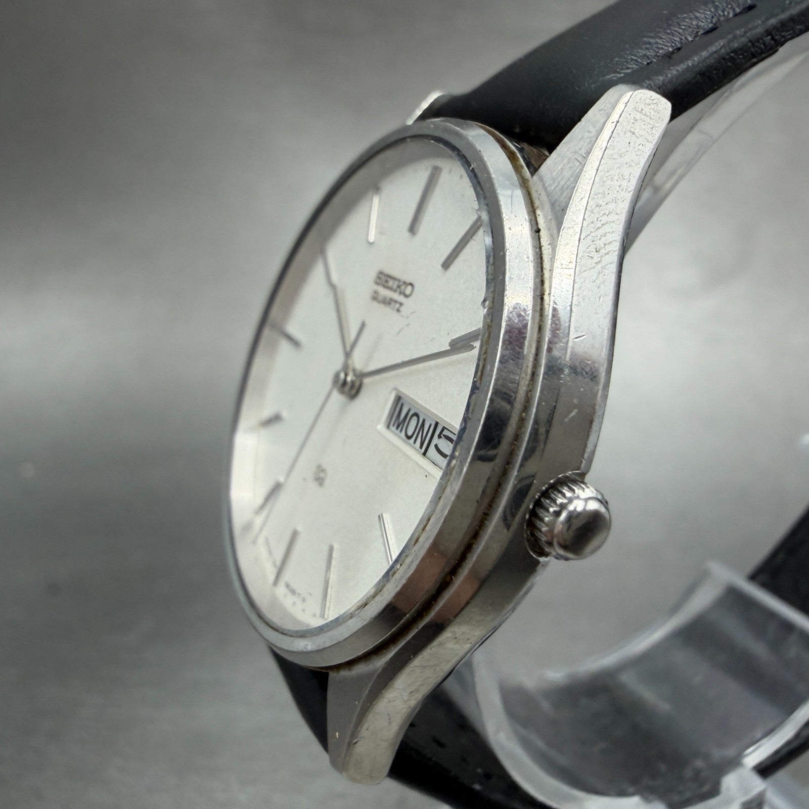 Seiko SQ Watch Men 34mm Silver Dial Silver Tone Daydate READ!! 7813-8029 NewBatt2