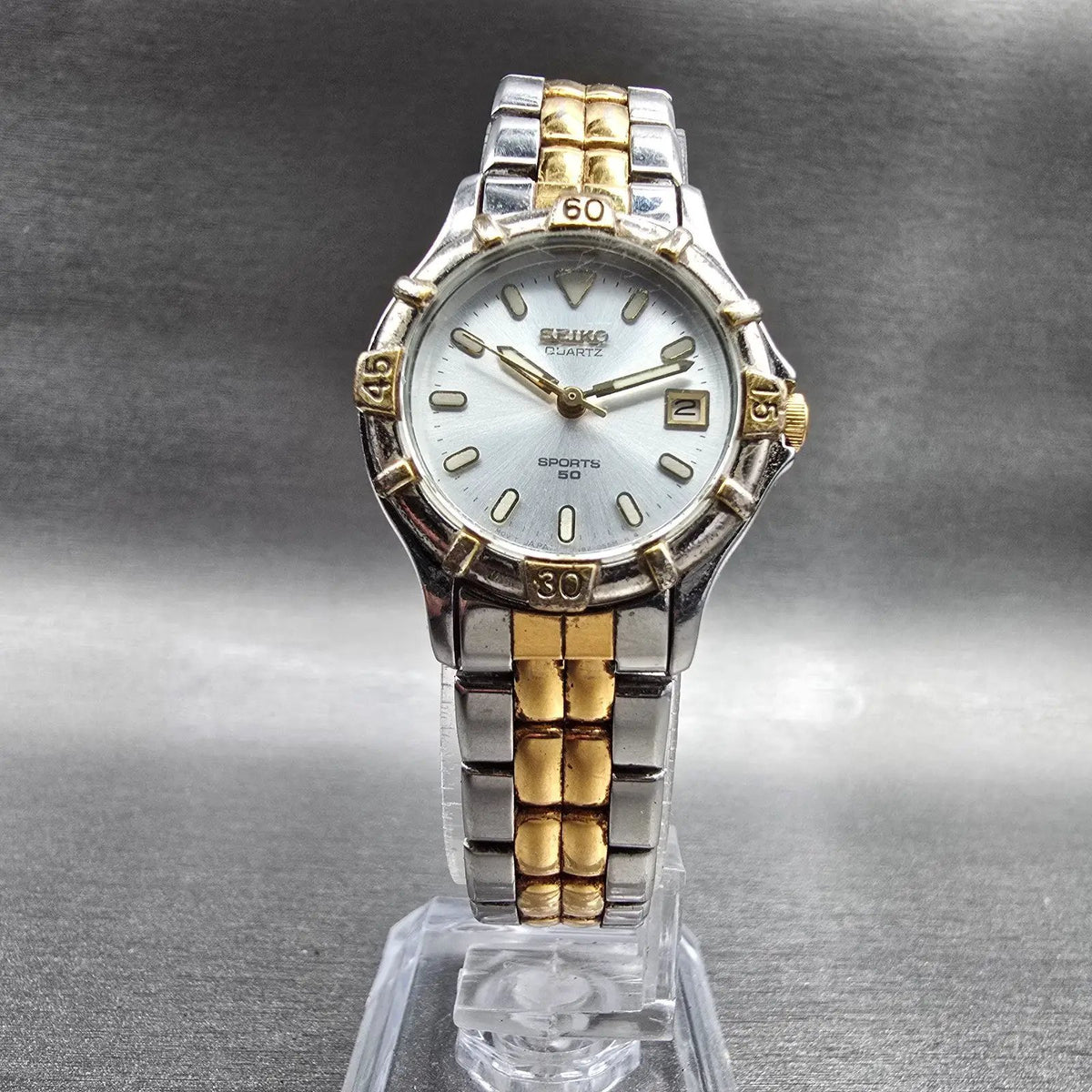 Seiko Sports 50 Watch Women 25mm Silver Dial Two Tone Date 7N82-0261 NewBatt Jp5