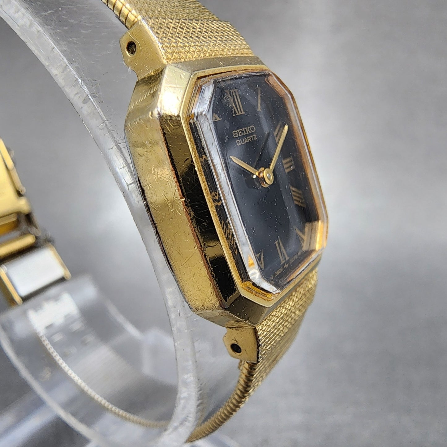 Seiko Watch Women 17mm Black Dial Gold Tone Octagon 2B205019 New Batt N9123 VTG3