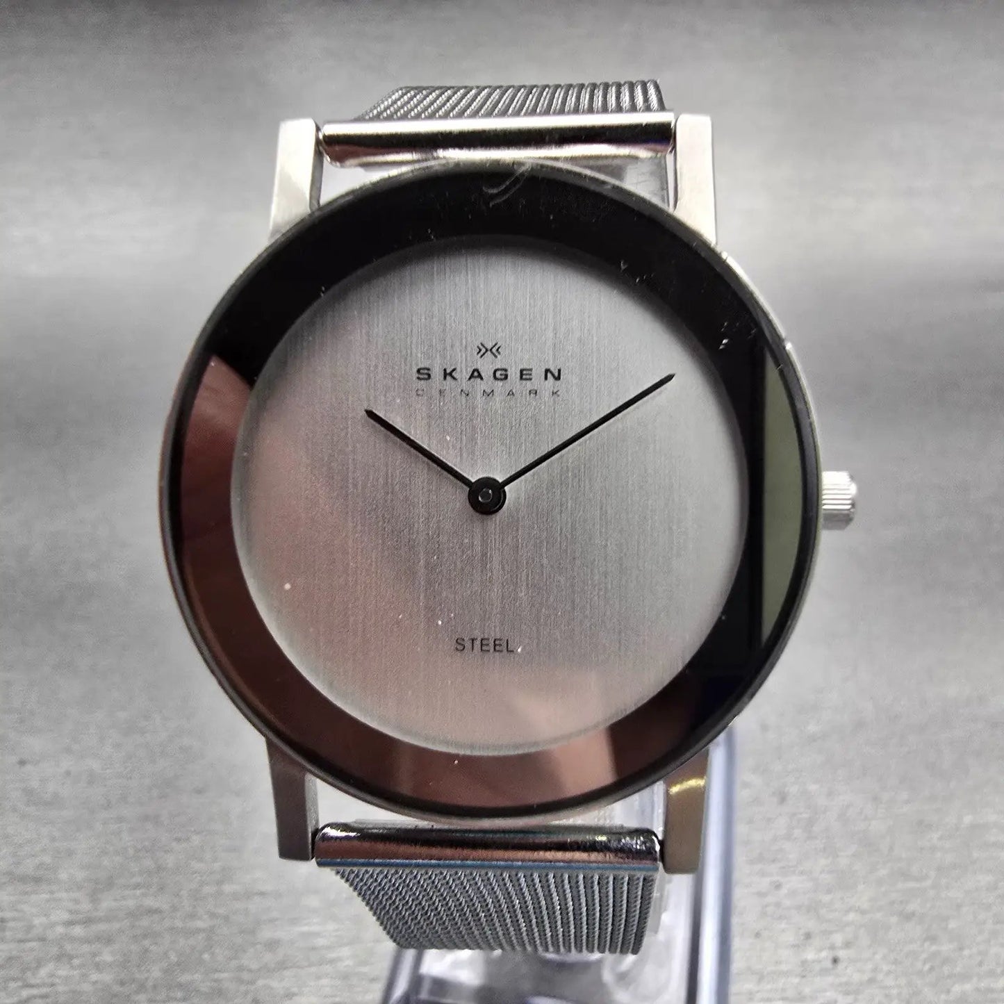 Skagen Watch Men 33mm Silver Dial Silver Tone Round 39LSS New Battery0