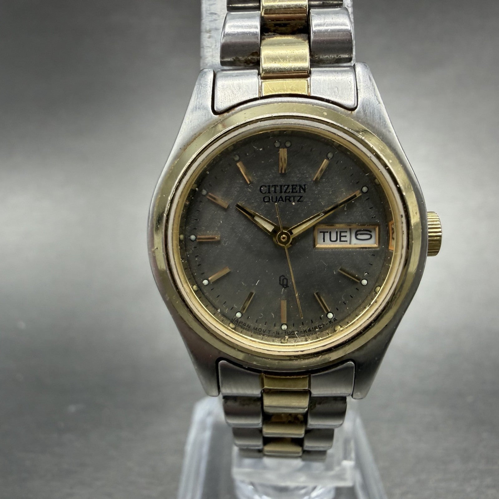 Citizen CQ Watch Women 24mm Gray Dial Two Tone Daydate 6000-K04069 New BatteryAB0