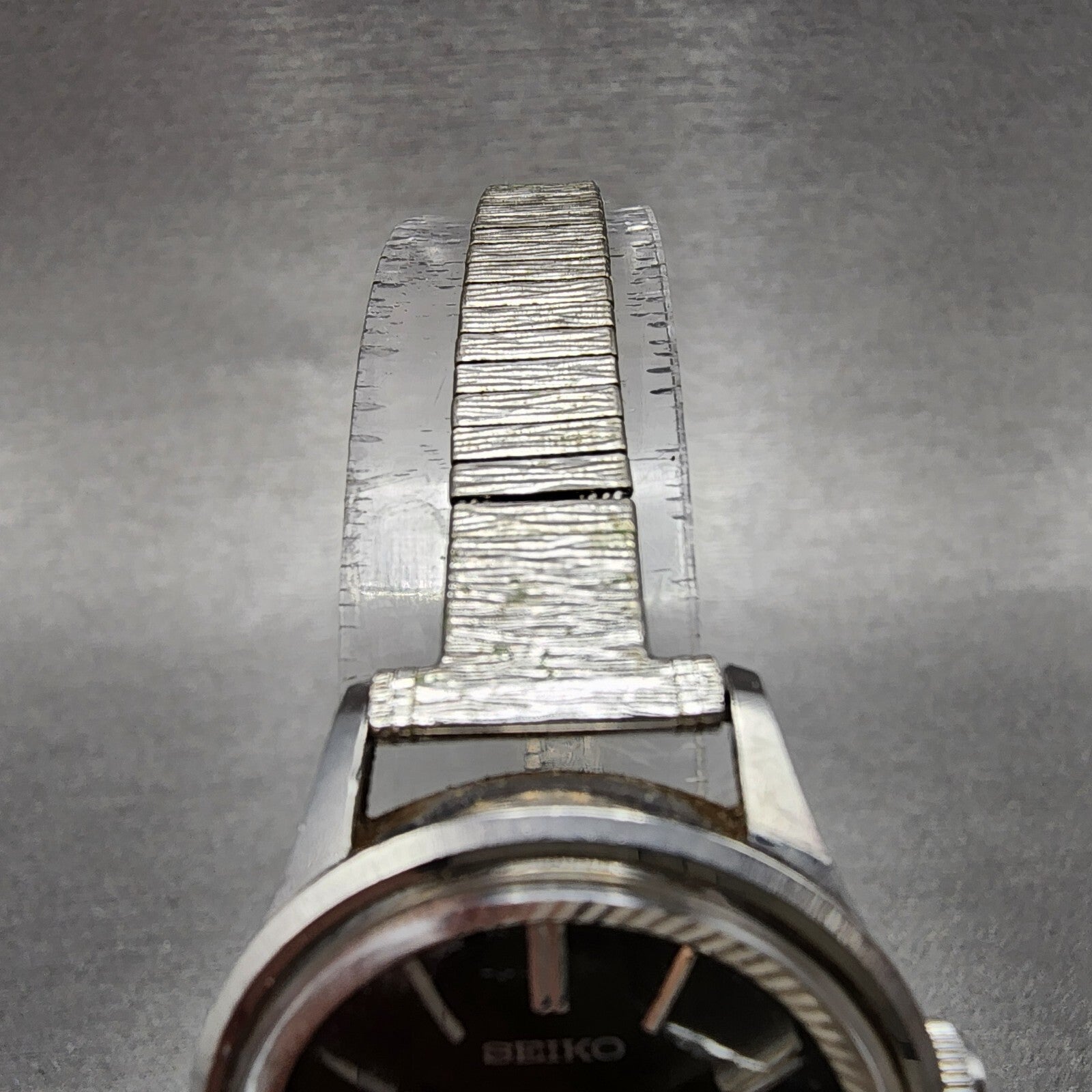 Seiko Watch Women 27mm Black dial Silver Tone Date Manual 21180340 Runs READ!!!4