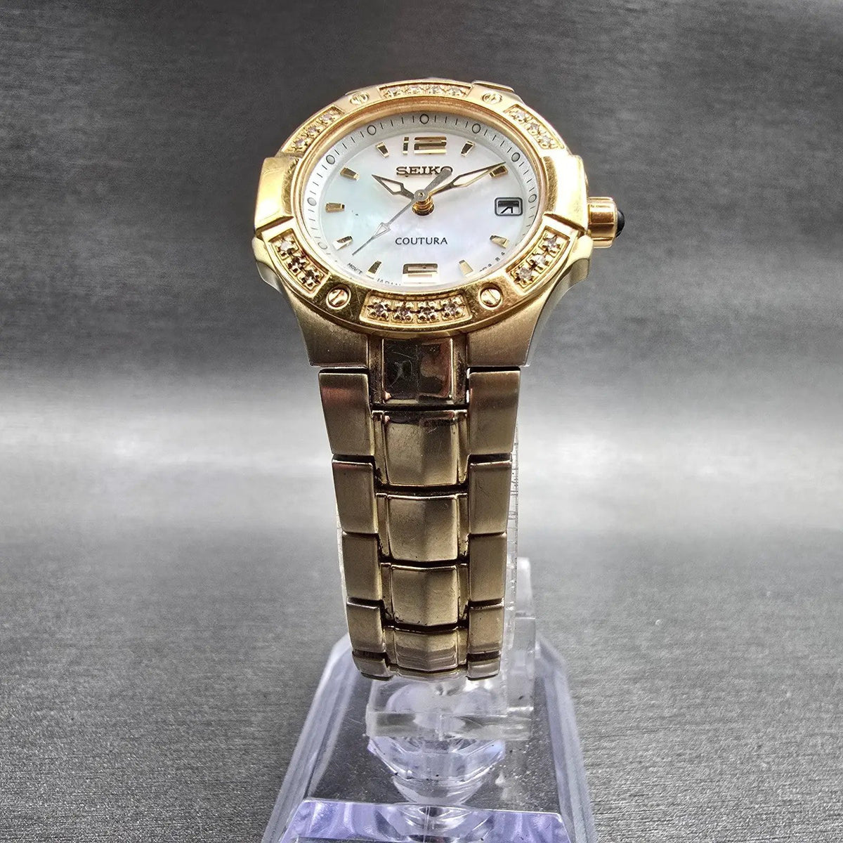 Seiko Coutura Watch Women 26mm MOP Dial Gold Date Diamonds 7N82-0CG0 New Batt5