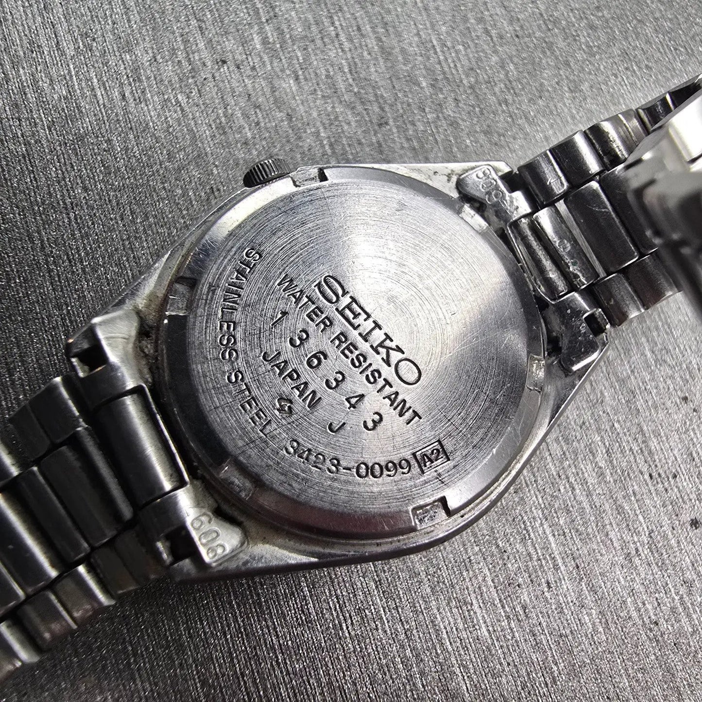 Seiko SQ Watch Women 24mm Silver Dial Silver Tone Daydate 3423-0099 New Battery10